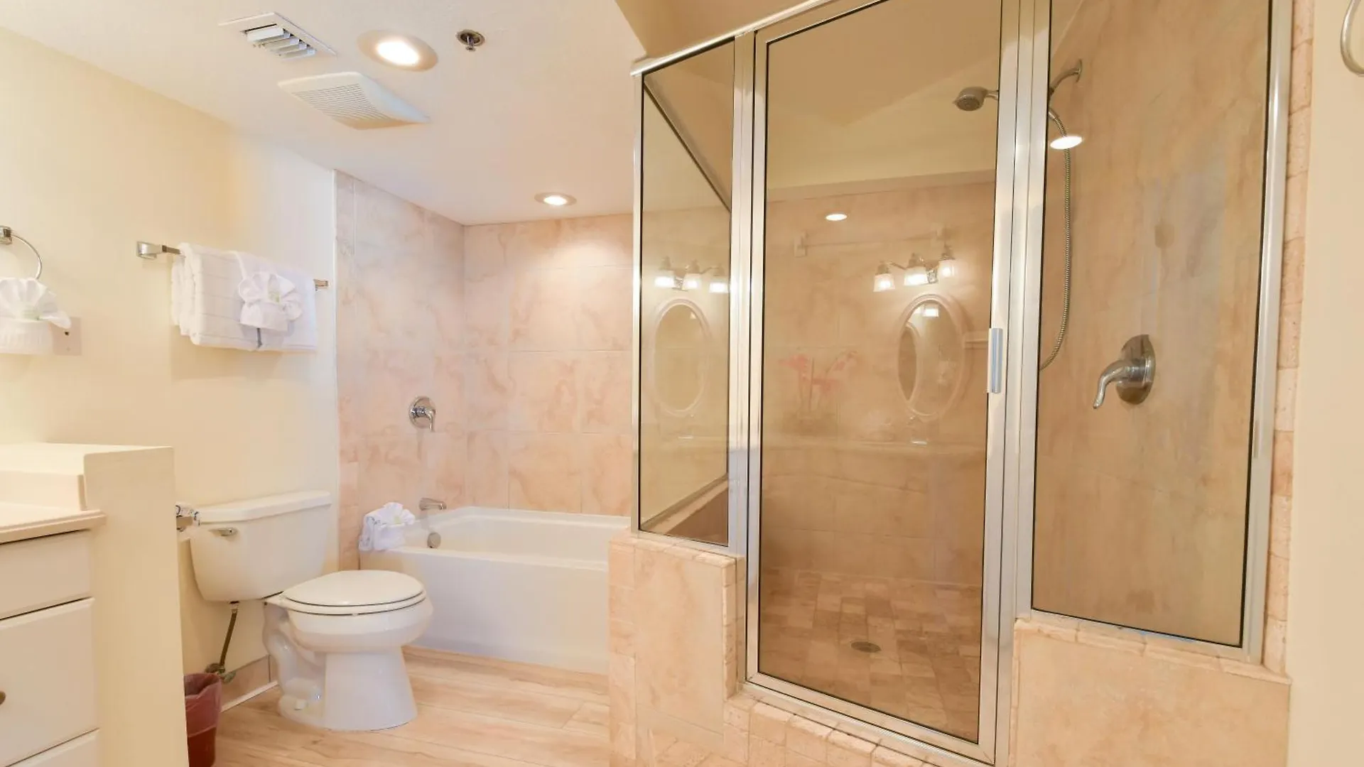 Destin Towers 92 Apartment 0*,  United States